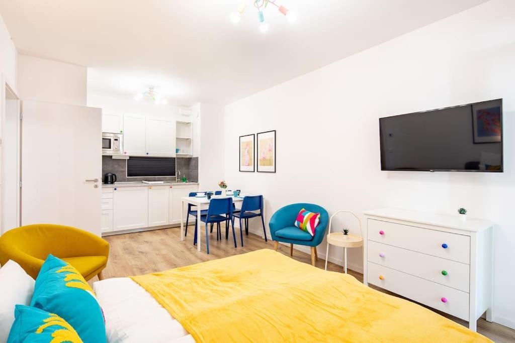 Marone 209 ~ Ac/balcony/indoor Parking Apartman *