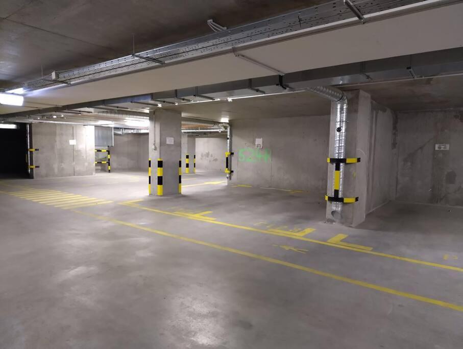 Marone 209 ~ Ac/balcony/indoor Parking Apartman