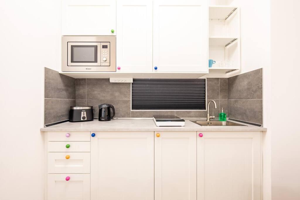 Marone 209 ~ Ac/balcony/indoor Parking Apartman Budapest