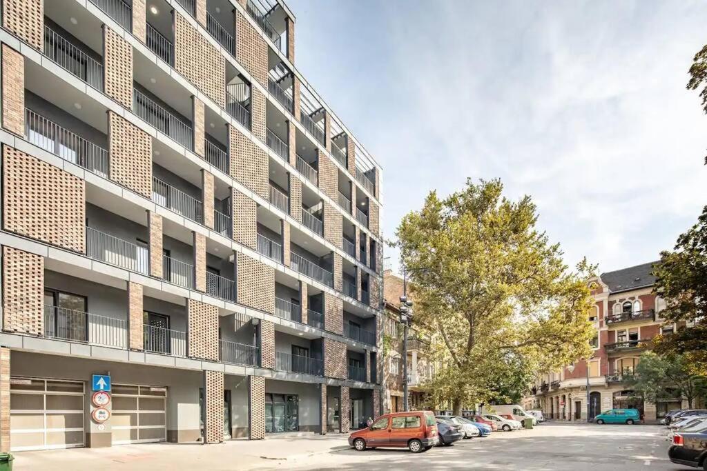 Apartman Marone 209 ~ Ac/balcony/indoor Parking